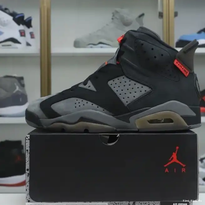 PARIS JORDAN 'IRON AIR 6 RETRO Kimikick GREY' X SAINT-GERMAIN 0809